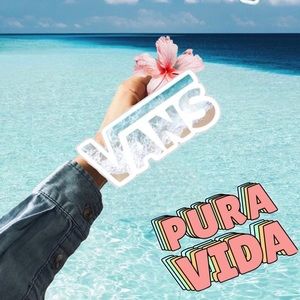 Meet your Posher, Chloe